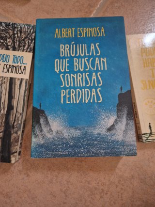 Brújulas que buscan sonrisas perdidas