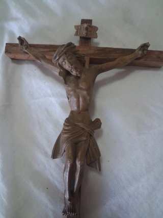 Crucifijo de madera