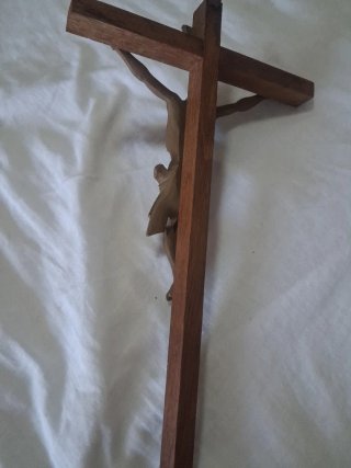 Crucifijo de madera