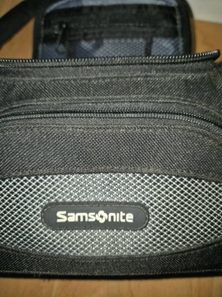 Bolso bandolera Samsonite negro y gris