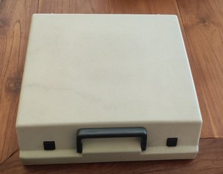 Máquina de escribir Olympia Traveller de Luxe