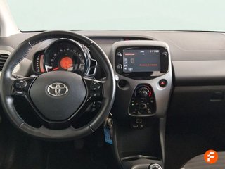 Toyota Aygo 1.0 70 x-play