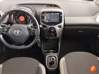 Toyota Aygo 1.0 70 x-play