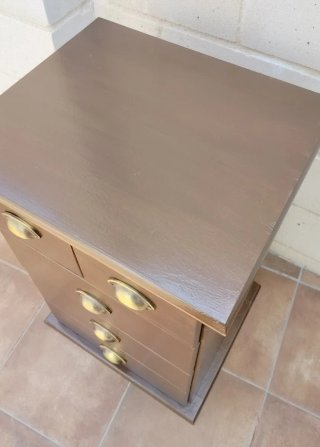 2 Mesitas de madera