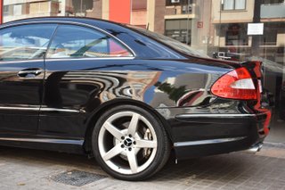 Mercedes-Benz  CLK 2005
