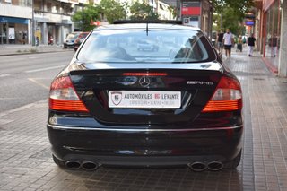 Mercedes-Benz  CLK 2005