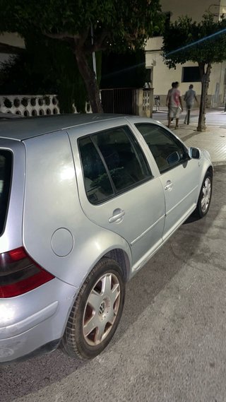 Volkswagen Golf 2000