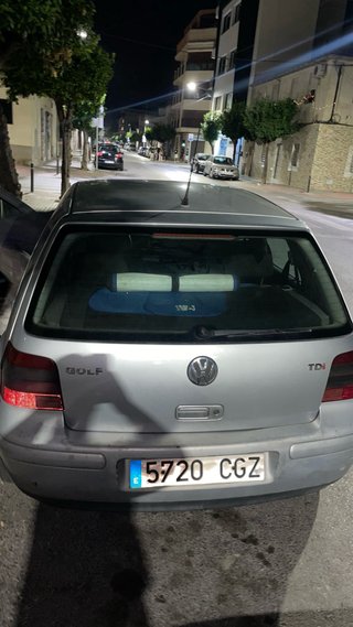 Volkswagen Golf 2000