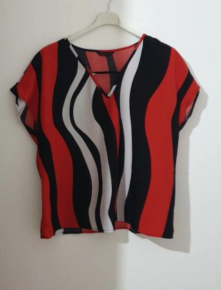 Blusa Shein Talla XL Estampado Ondulado