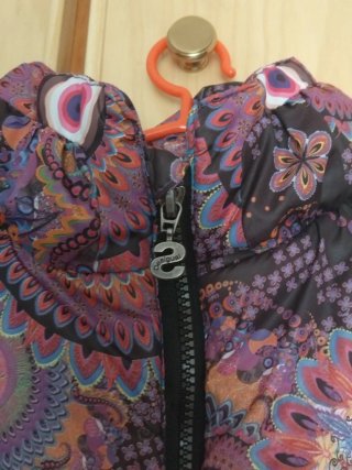Abrigo niña Desigual estampado
