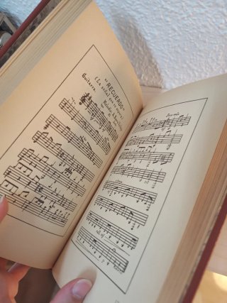 Marginalia, Antonio Burro Vallejo