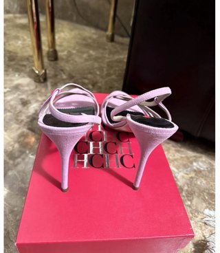Sandalias de ante rosa CH Talla 41