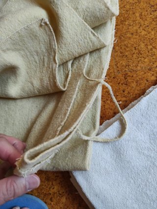 Dos mantas antiguas