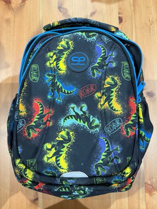 Mochila y estuche dinosaurios