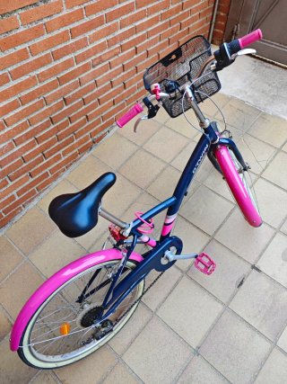 Bicicleta BTwin 24 azul y rosa