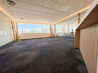 Oficina en alquiler en Puerto Banús en Marbella