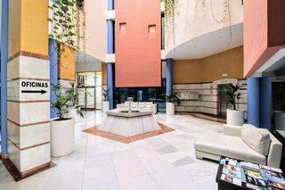 Oficina en alquiler en Puerto Banús en Marbella