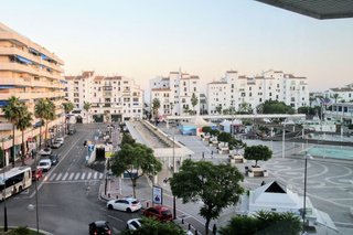 Oficina en alquiler en Puerto Banús en Marbella