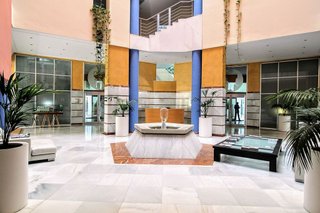 Oficina en alquiler en Puerto Banús en Marbella