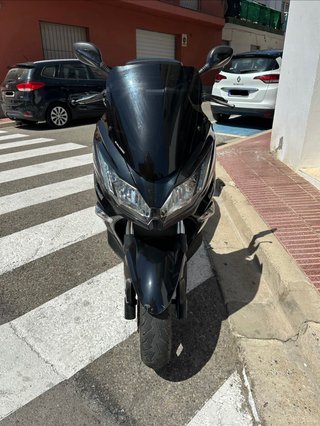 Kawasaki J300 2019 Negra