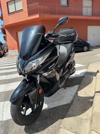 Kawasaki J300 2019 Negra