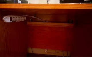 Escritorio madera pino cajones