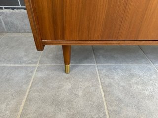 Mueble aparador estilo mid century