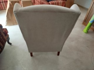 Butaca de tela beige