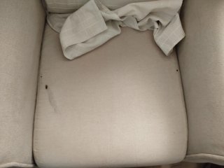 Butaca de tela beige