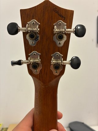 Ukelele soprano Flight con funda
