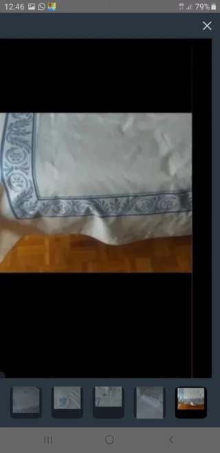 Cortina de baño tela blanco roto y azul