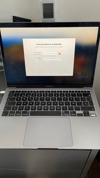 MacBook Air 13 2020 Intel i3 8GB