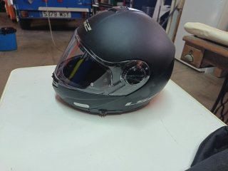 Casco de moto LS2 negro mate
