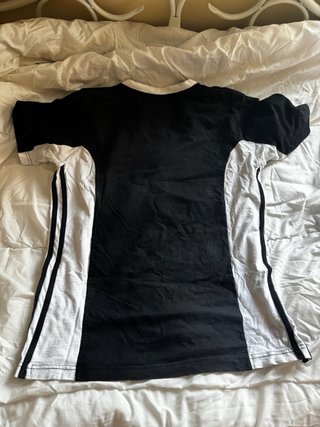 Camiseta Retro Adidas Negra y Blanca
