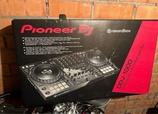 Controladora Pioneer DDJ-1000 SIN APENAS USO