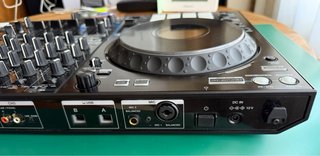 Controladora Pioneer DDJ-1000 SIN APENAS USO