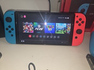 Nintendo Switch OLED Azul/Rojo