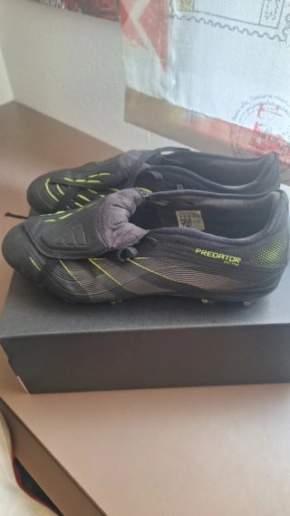 Botas de fútbol Adidas Predator Talla 44