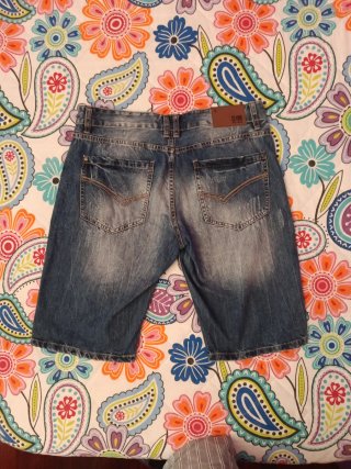 Pantalones vaqueros cortos. Inside (Talla 42)