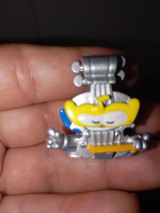 Superthings Figura Musical Plata y Amarillo