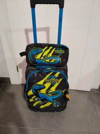 Mochila Totto con carro y neceser dinosaurios