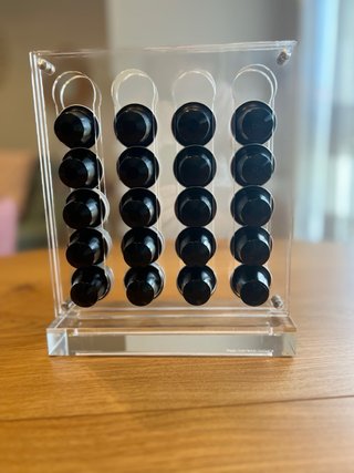 Cafetera y dispensador de cápsulas Nespresso