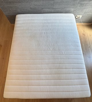 Cama IKEA VEVELSTAD 160x200 + Colchón