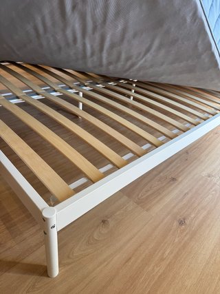 Cama IKEA VEVELSTAD 160x200 + Colchón