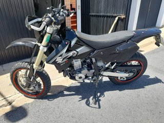 Suzuki DRZ 400 SM Supermotard Negra