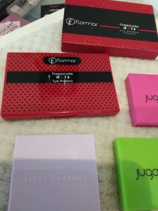 Paletas Nuevas Variadas + regalo de pulsera