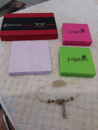 Paletas Nuevas Variadas + regalo de pulsera