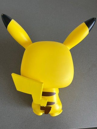 Funko Pop! Pikachu Gigante