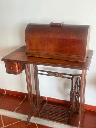 Máquina de coser Singer antigua Clase 15/15K
