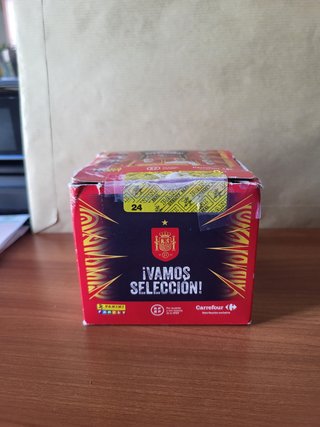 Caja de cromos fútbol Panini Carrefour